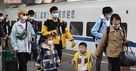 中国の旅行消費復活、コロナ沈静化で連休にぎわう