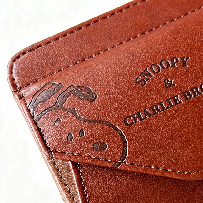 カードや診察券が27枚入った！しまむら×スヌーピーの「ぺたんこ財布」お札が折らずに入るし、小銭が取り出しやすくて嬉しい！《購入レビュー》