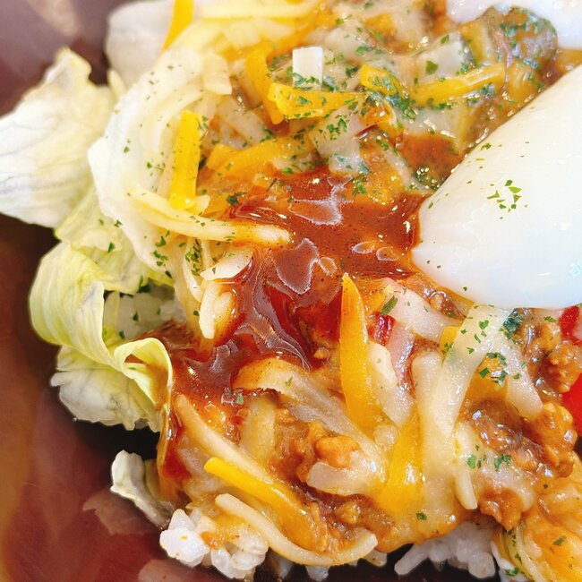 「美味しすぎるので全人類食べて」すき家の“やみつき限定メニュー”食べる手が止まりません！「リピートしたい」「定番メニューにして」【実食レビュー】