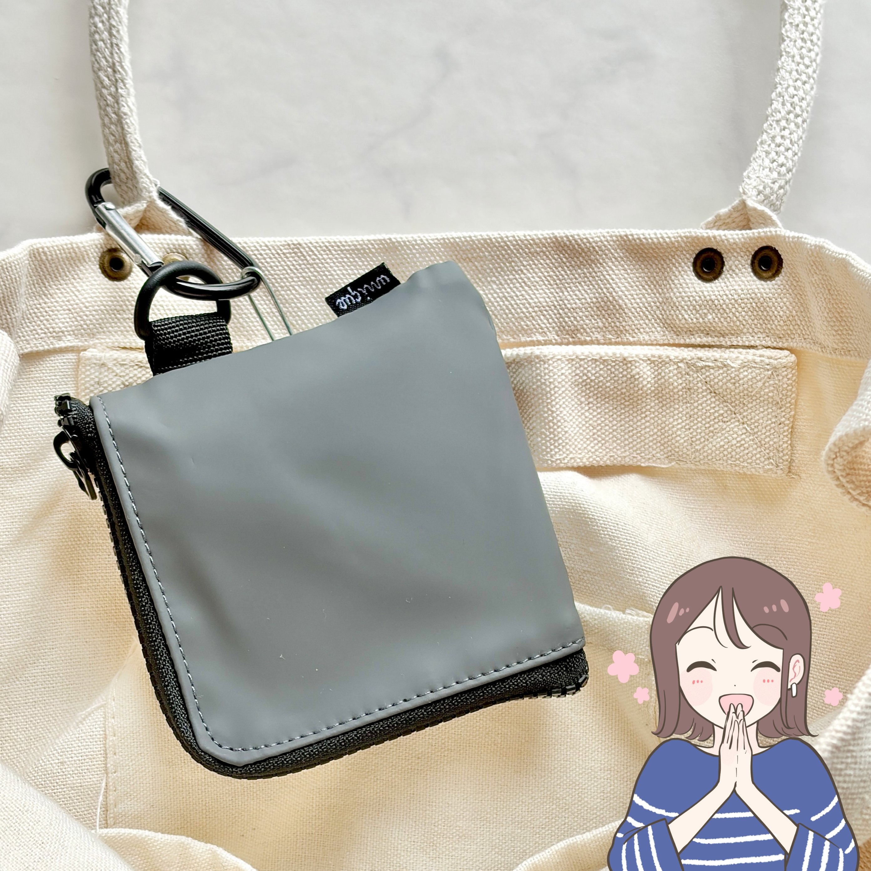 【ダイソー】カードや診察券が40枚も入った!ガバッと開く「ぺたんこ財布」スムーズに会計できて便利《購入レビュー》