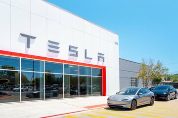 テスラ、7-9月期の世界EV販売7.4％増　予想上回る