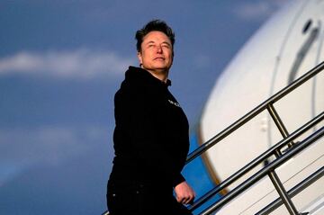 銀行団、マスク氏の「X」債権全て売却