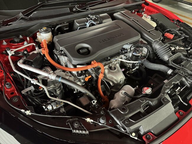 プレリュードのエンジンルーム