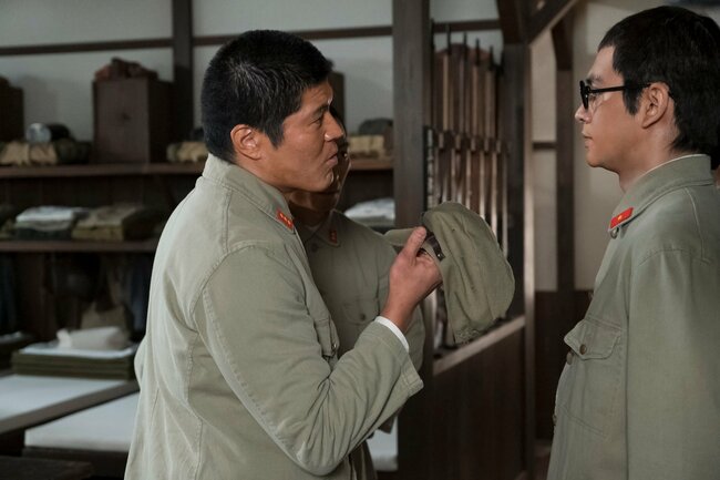「男だらけ。ビンタだらけ」嵩(北村匠海)の前に現れた“再会”…その声が別人のようだった【あんぱん第51回レビュー】