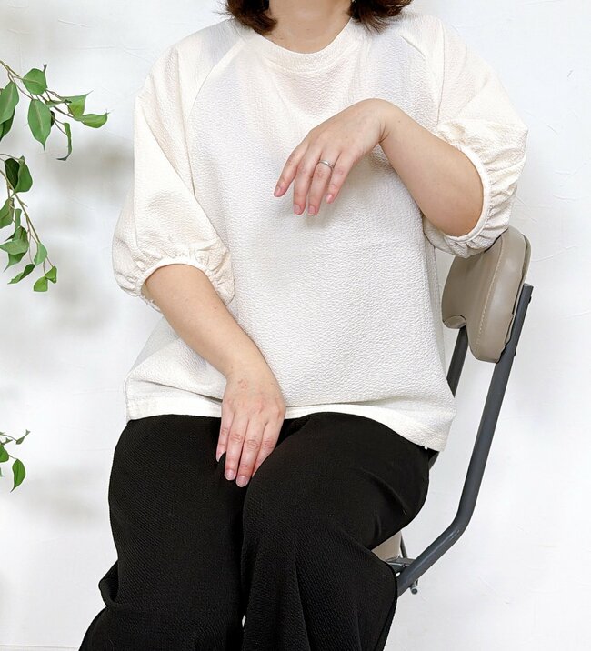 【ワークマン】見つけた瞬間、2枚まとめ買い！1280円の「涼しげトップス」UVカット付きだし、二の腕やお尻もカバーしてくれる！《購入レビュー》