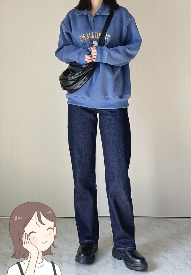 「色違いで2着購入しました」ユニクロの“脚長ジーンズ”脚がスラっと見えるから何着も欲しくなる！「ポッコリお腹が気にならない」「最近の一番のお気に入り」