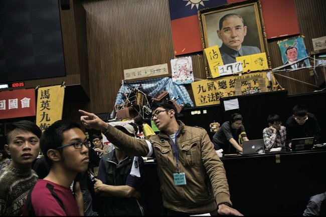 2014年、与党・国民党（当時）の親中姿勢に反発し、台湾では学生運動が起こった