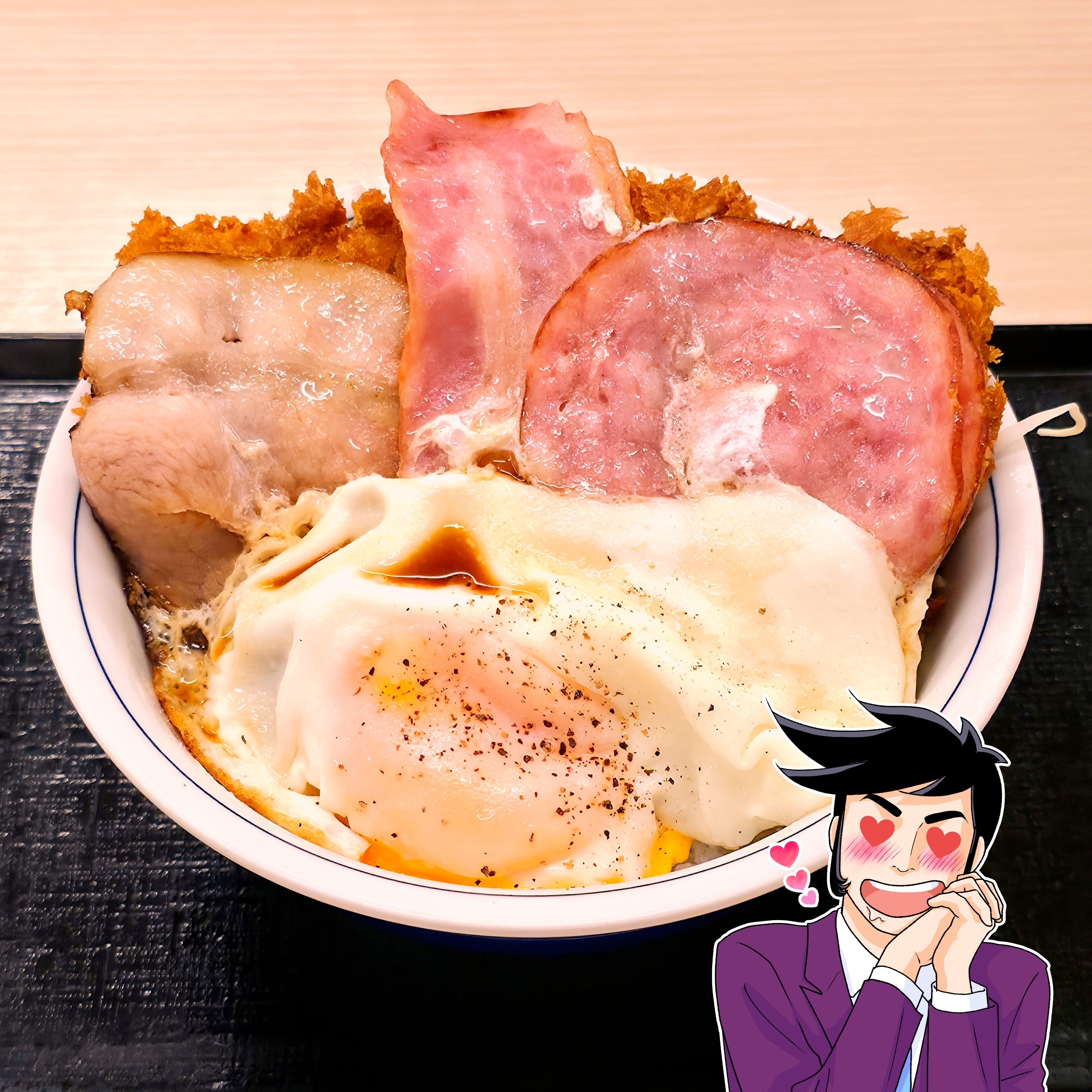 「もはやカツ丼ではない」「すごいビジュアル」かつやの“欲望どんぶり”わんぱくすぎてビックリした…！「足せばいいと思ってるんだよな」