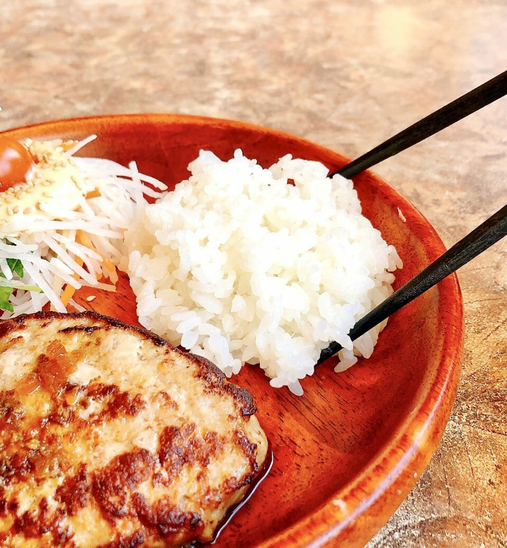 朝から幸せすぎるよ…!びっくりドンキーの“がっつりモーニング”コーヒーおかわり自由なのが嬉しい!「朝から食べれる背徳感」「常時頼めるようになってほしい」