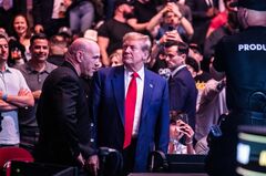 トランプ氏支持者が若者取り込み作戦　30億円規模