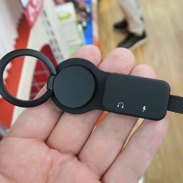 スマホゲーに便利なスマホリング＆イヤホンジャック付L字Type-Cコネクター