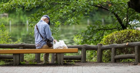 年をとってから「人から距離を置かれる人」の特徴・ワースト1