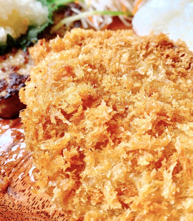 「限定メニューで1番好き」びっくりドンキーの“1100kcal超えメニュー”ボリューム感がハンパない！「普通になめてたわ」「あと2回行きたい」