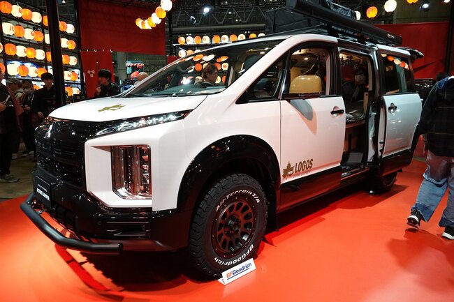 キャンピングカーメーカーのダイレクトカーズ、そしてアウトドアブランドのLOGOSとコラボレーションしたデリカD:5 ACTIVE CAMPER