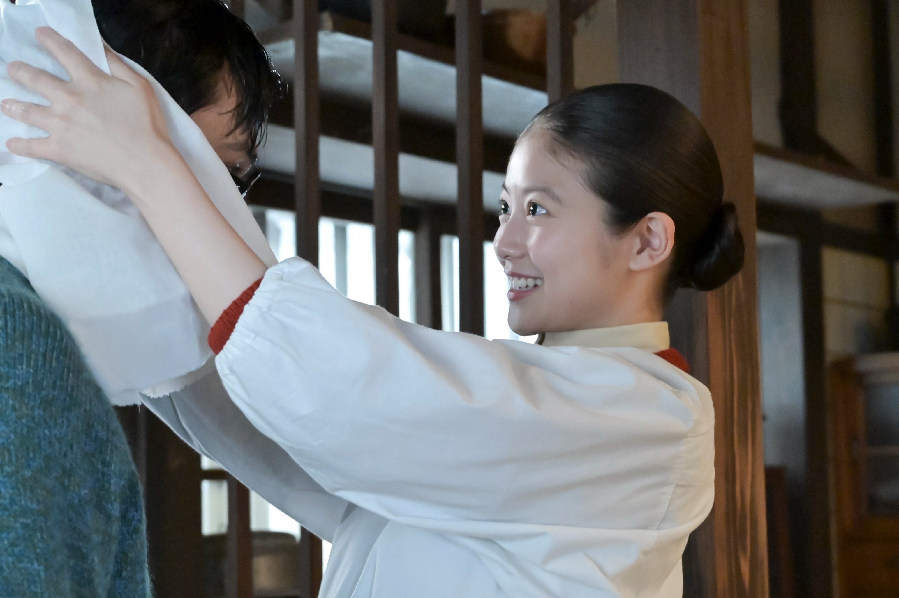 「30秒だけ時間をあげます」また言ってる!世良(木原勝利)が夫婦の朝に割って入る【あんぱん第89回】
