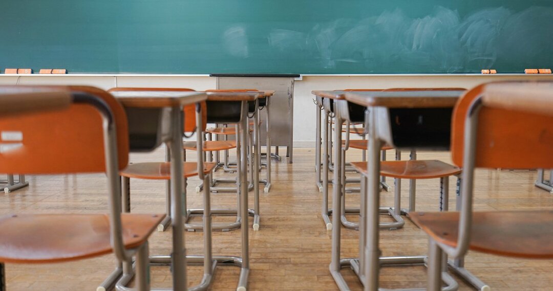 多様な専門・価値観をもつ「複業先生」が、学校現場を変える?