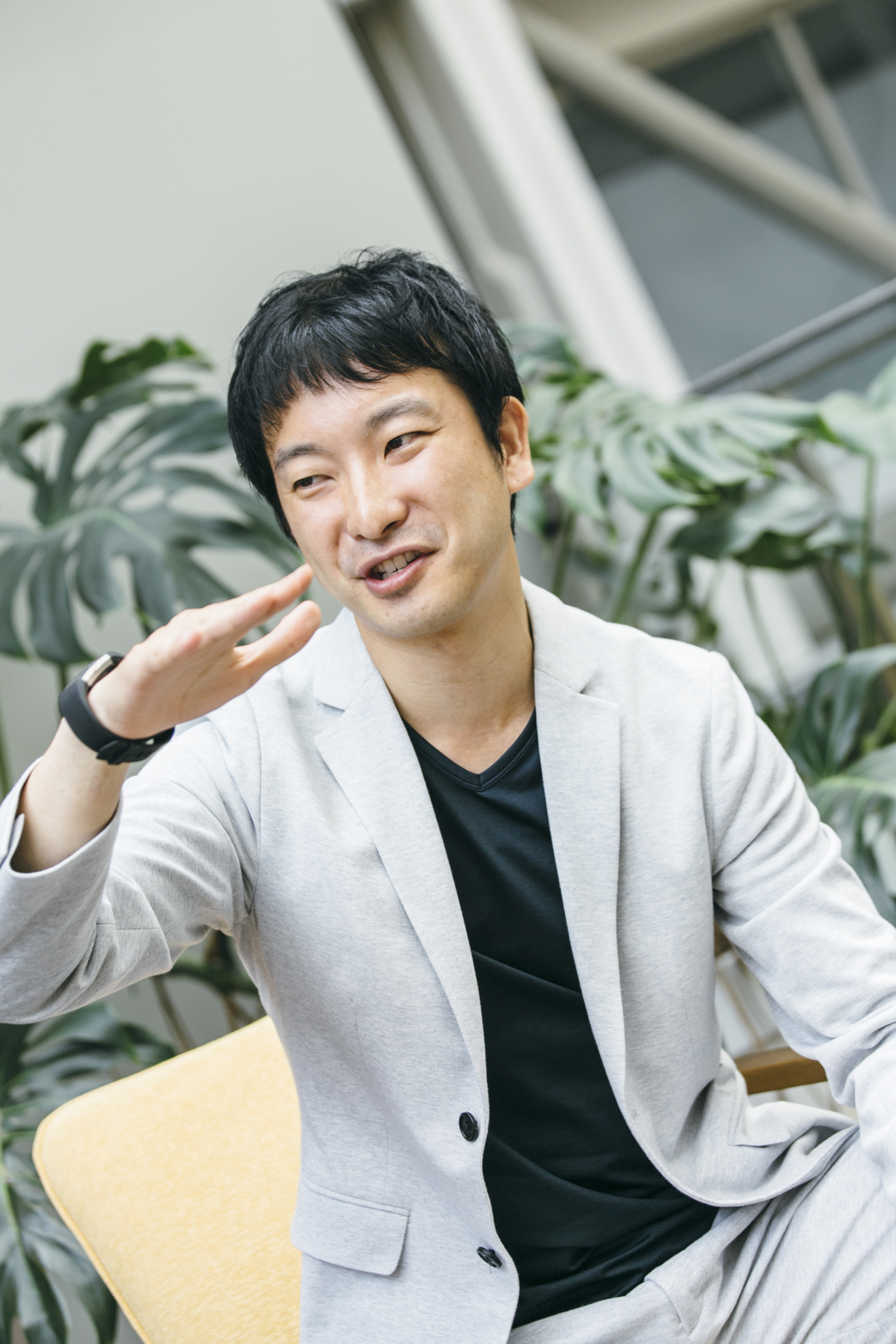 経営戦略やファイナンス……「思考の土台」と「基礎知識」、どちらを先に身につけるべき? 琴坂将広×朝倉祐介<特別対談 前編>
