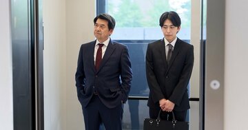 職場のエレベーターで「突っ立ってるだけの人」は仕事ができない。では、優秀な人は何をする?