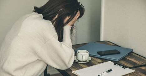 「さすがにしんどい…」職場にいる“働いてるのに幸せになれない人”の残念な共通点