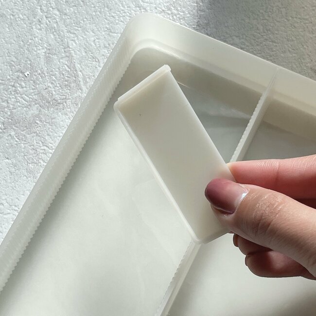 薬がたっぷり入って便利！3COINSの“オシャレ大容量ボックス”何個も欲しくなる優秀さです！「透け感がカワイイ」「たくさん入ります」