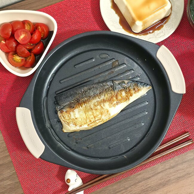 【ニトリ】もうガスコンロいらないじゃん…！1つ7役の“天才キッチングッズ”電子レンジで魚がこんがり焼けて感動！《購入レビュー》