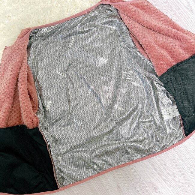 「北国でも十分暖かい」ワークマンの“1900円カーディガン”が冬の正解すぎた！「3回ほどリピート購入」「軽くて柔らかい」