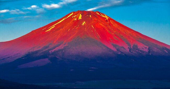 葛飾北斎が見た赤富士　Photo:PIXTA
