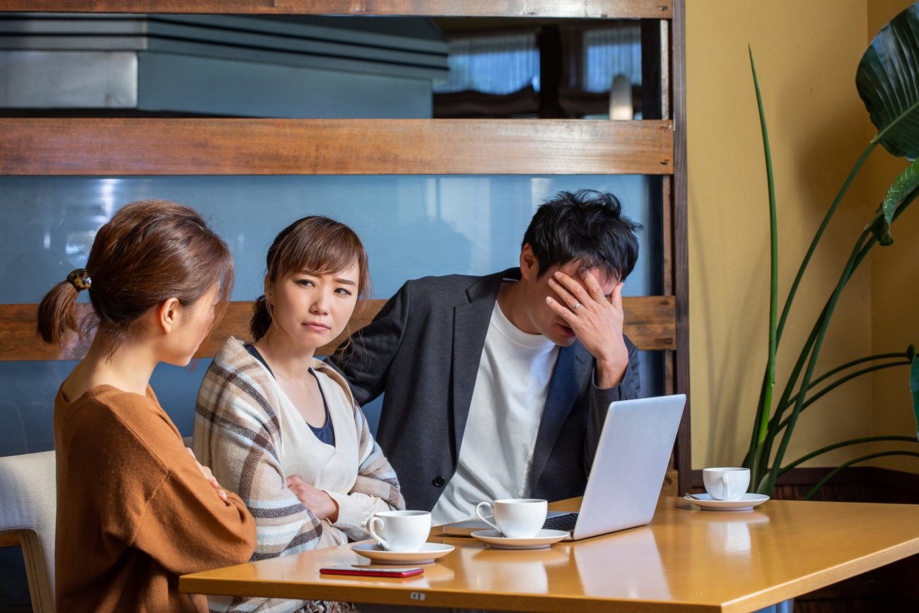 職場にいる「アドバイスしたがる人」がかかっている病気とは?