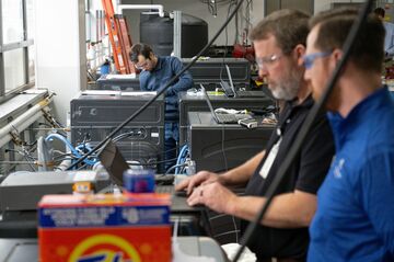 FRBの懸念高まる、成長鈍化とインフレ長期化で