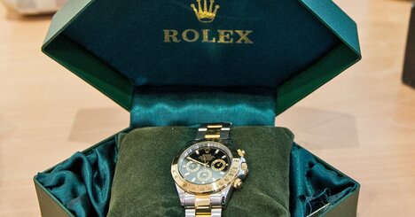 見た目は完全にロレックス…超精巧なニセ物「スーパーコピー」はいったい誰が作っているのか？