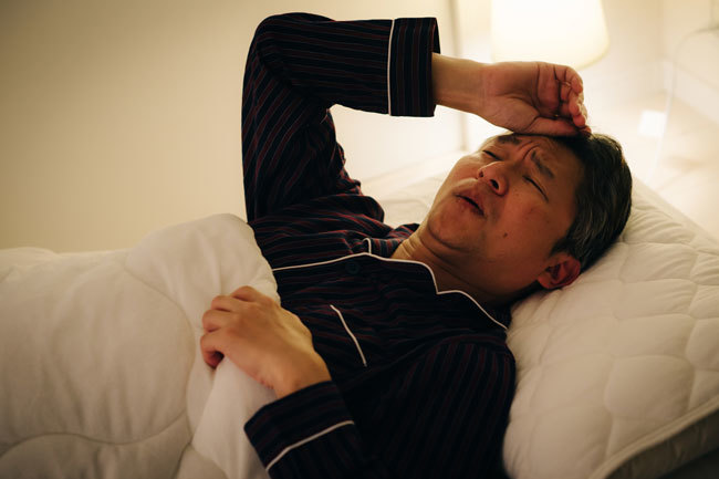 睡眠不足は重大な病気や事故の原因にもなりうるので油断できない
