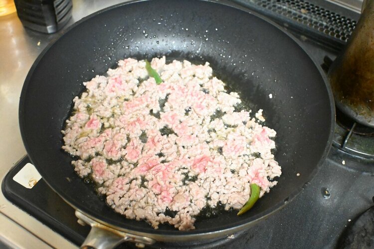 残暑で疲れたら食べたい「バカみたいな量の野菜」が入ったカレー