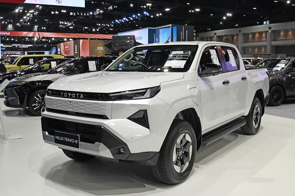 トヨタのハイラックスEVは4WDで最高出力は144kW、長距離を走るタイプではなく航続距離は300km程度