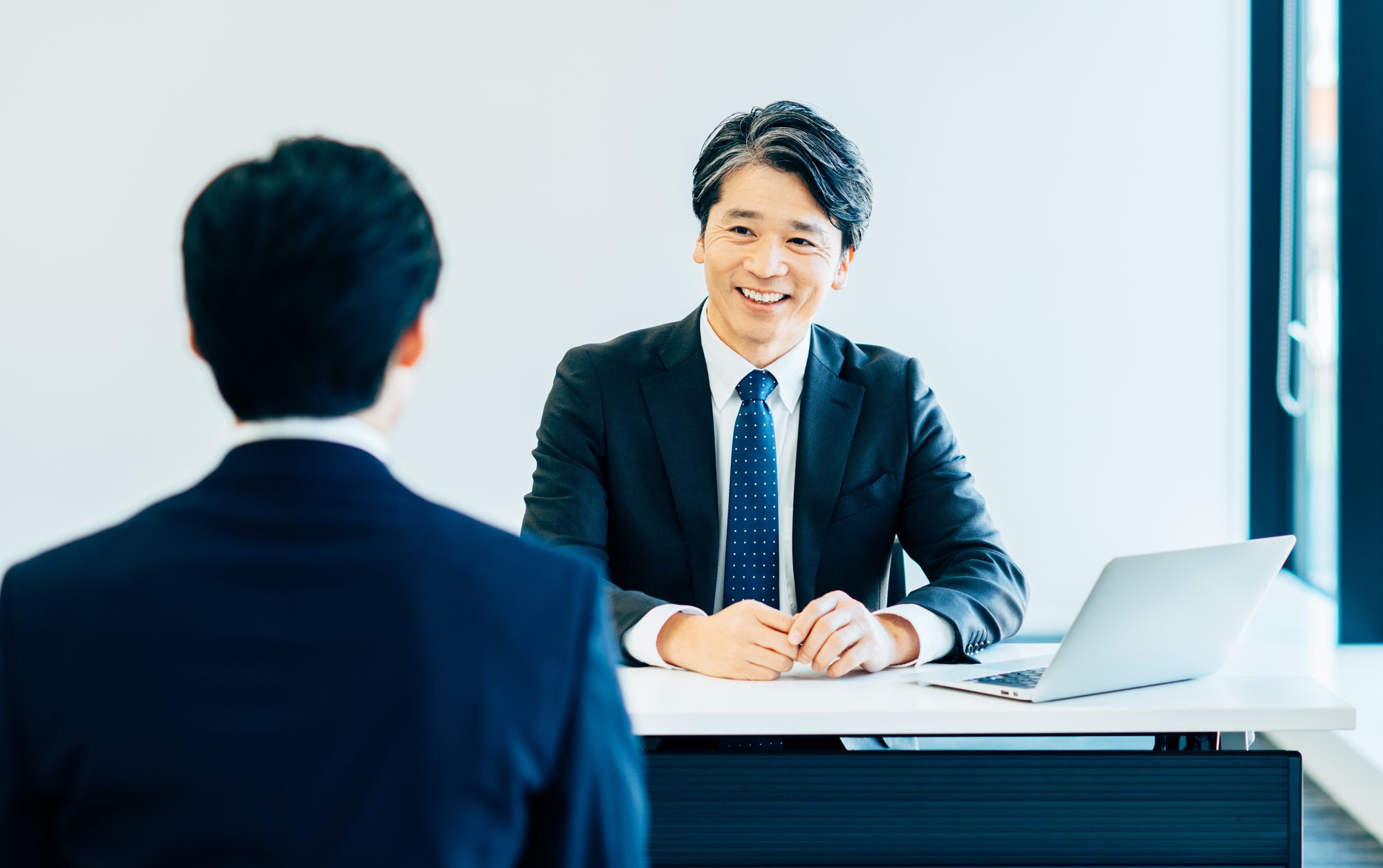 上司との面談「月1回1時間」と「週1回15分」部下が成長するのはどっち？