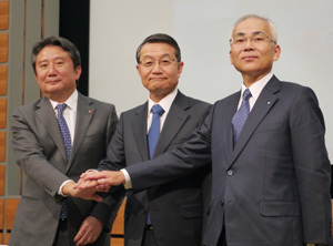 海運3社がコンテナ事業統合でも浮上できない理由