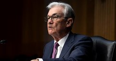 米インフレ対策、後手に回ったFRBの顛末