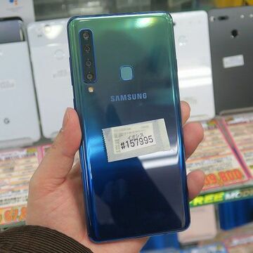 4眼カメラ搭載スマホがついに出た　「Galaxy A9」がアキバに