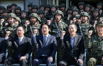 台湾軍、ドローン部隊発足へ　中国の侵攻に備え