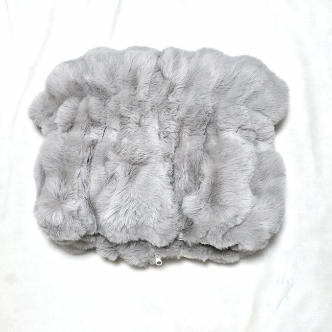 考えた人、天才ですか…?ニトリの“着るクッション”ふわふわすぎて雲に包まれてるみたい!「2枚購入しました」「マジ購入してよかった」