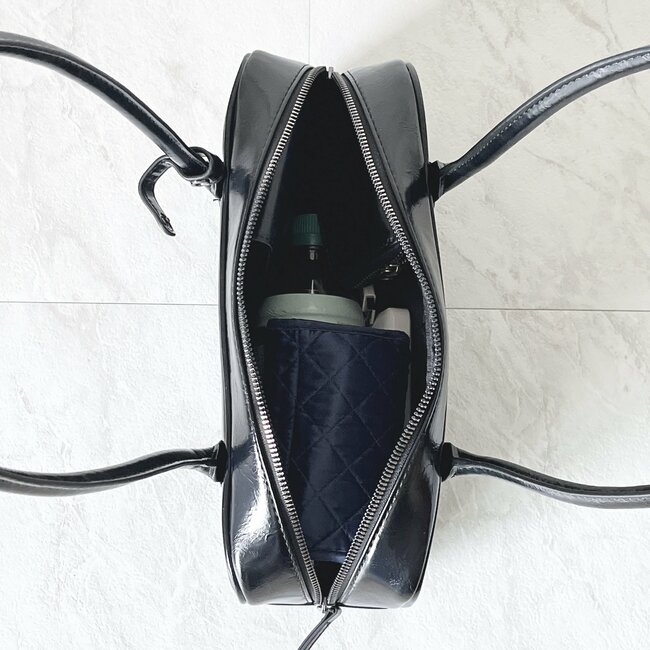 「かわいいと褒められました」GUの“高級感たっぷりバッグ”収納力すごいし、1年中使えてコスパもバッチリ！「50代でも使えます」「持ち歩きたいもの全て入る」