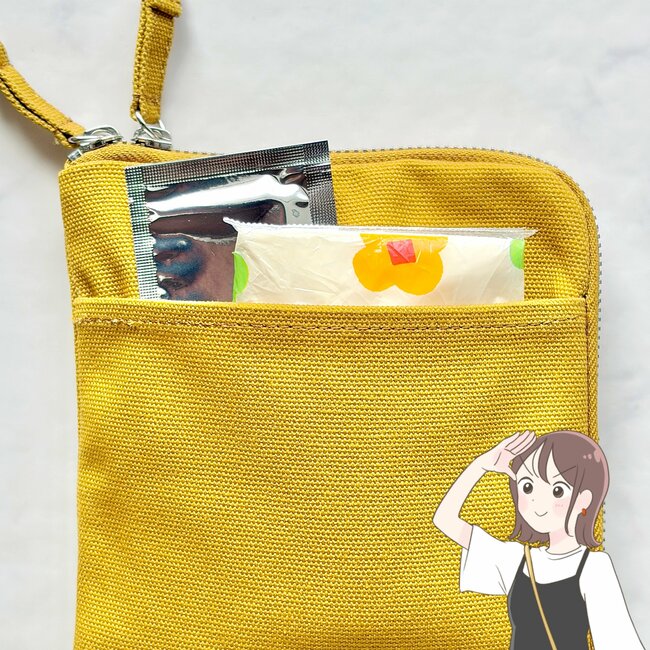 お薬手帳とカード60枚がすっぽり！無印良品の“ガバッと開くポーチ”が勝手バツグン！「収納性が素晴らしい」「使いやすいです」《購入レビュー》