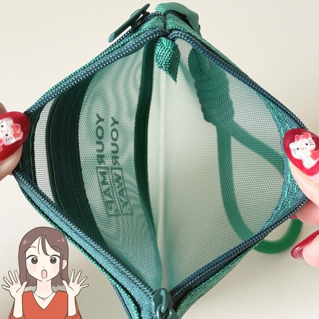診察券が32枚も入って便利すぎ！3COINSの“ミニ財布になるポーチ”まとめ買いして正解でした！「値段が安くてびっくり」「全部可愛い色」「一目惚れしました」《購入レビュー》