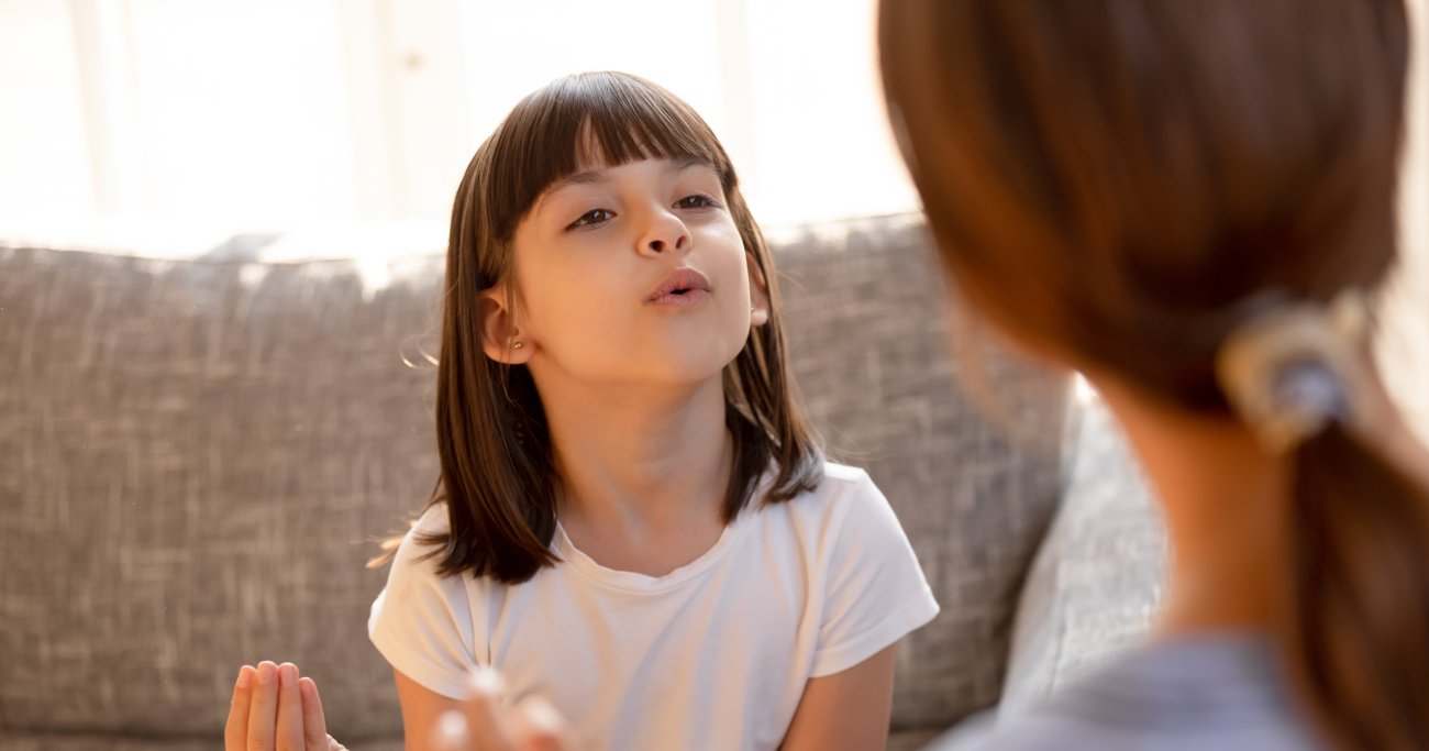 英語で言いたいことがスラスラ話せるようになる8つの「つなぎ語」とは？