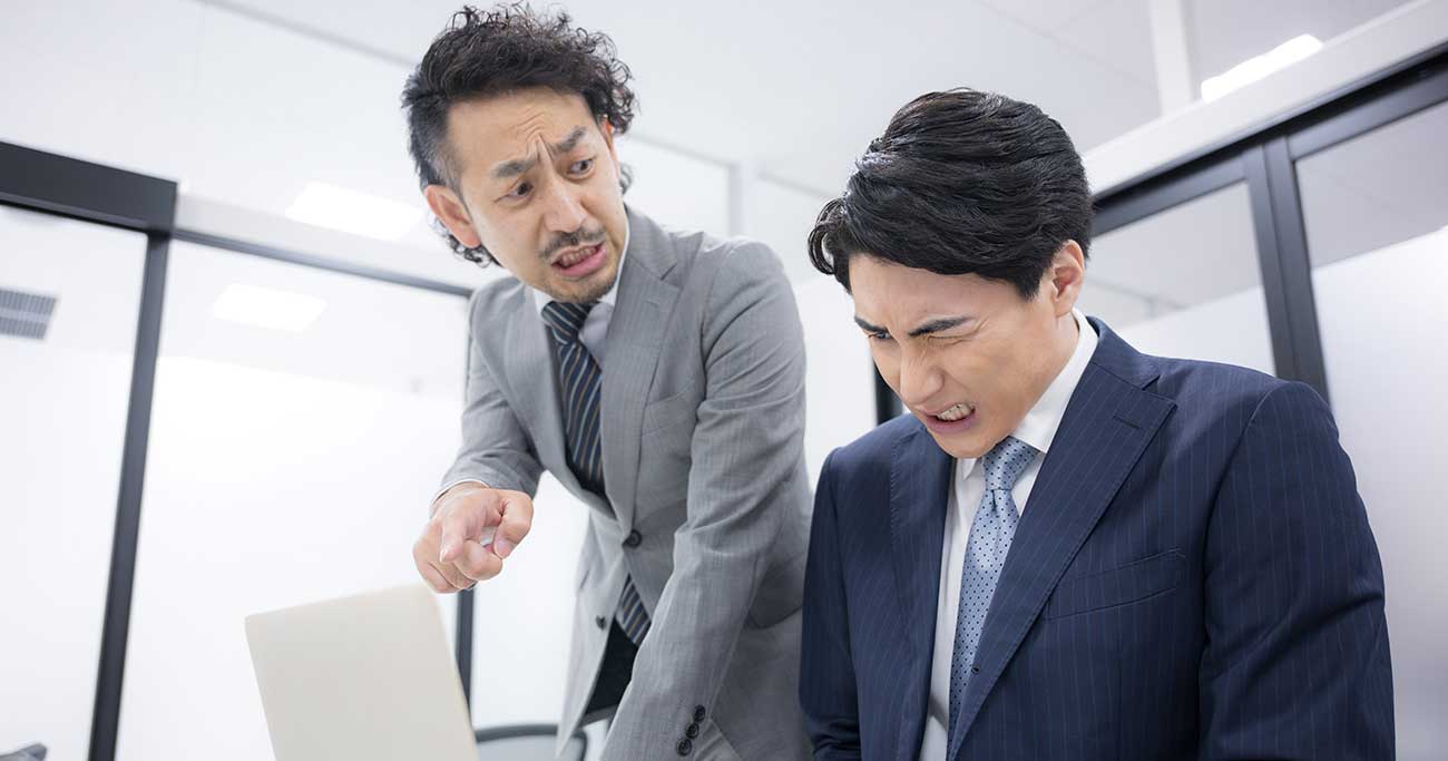 なぜ優秀な上司は部下の「目」を見ないのか？ 本音を引き出す意外な面談テクニック