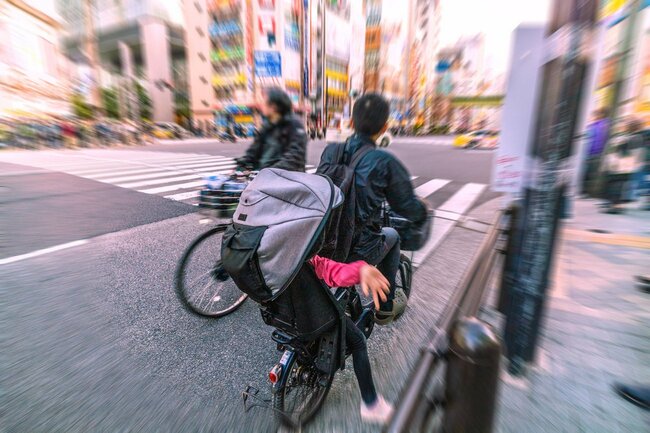 「自転車は車道を走れよ！」と頭ごなしにキレる人が見落としている“2文字”【4月から法改正】