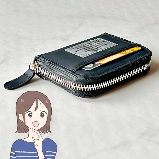 カードや診察券が27枚入った…！3COINSの「ガバッと開くミニ財布」小銭が取り出しやすくて嬉しい！《購入レビュー》