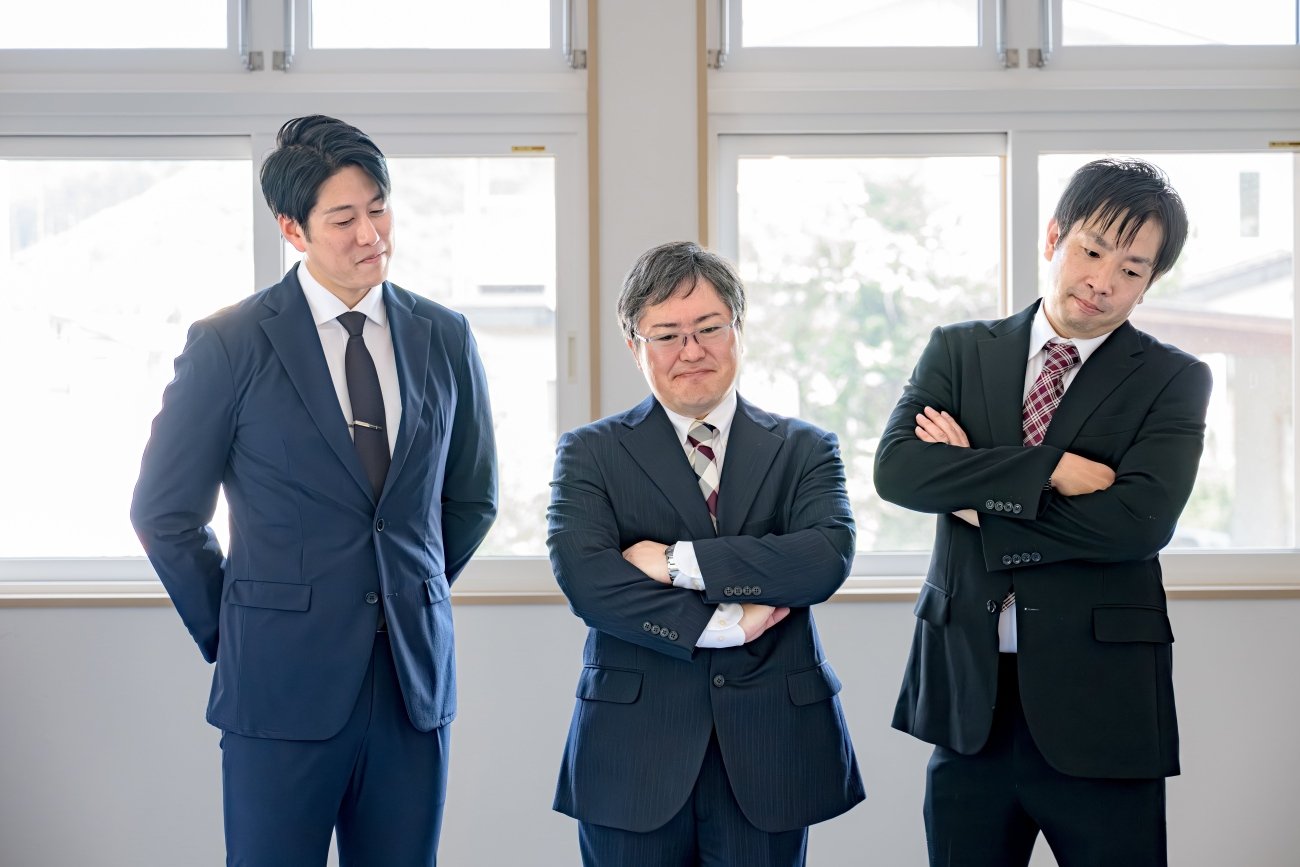 二流は「責任と権限がないからできない」という。では一流は?