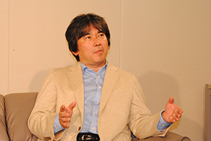 『ハゲタカ』著者・真山仁さん<br />「中小企業再生の難しさを描きたかった」