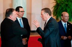 米政権の対中強硬派、トランプ氏の方針転換で勢い