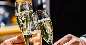 【フランス流のパーティールール】なぜフランス人はあんなに飲んでいるのに酔っ払わないのか?